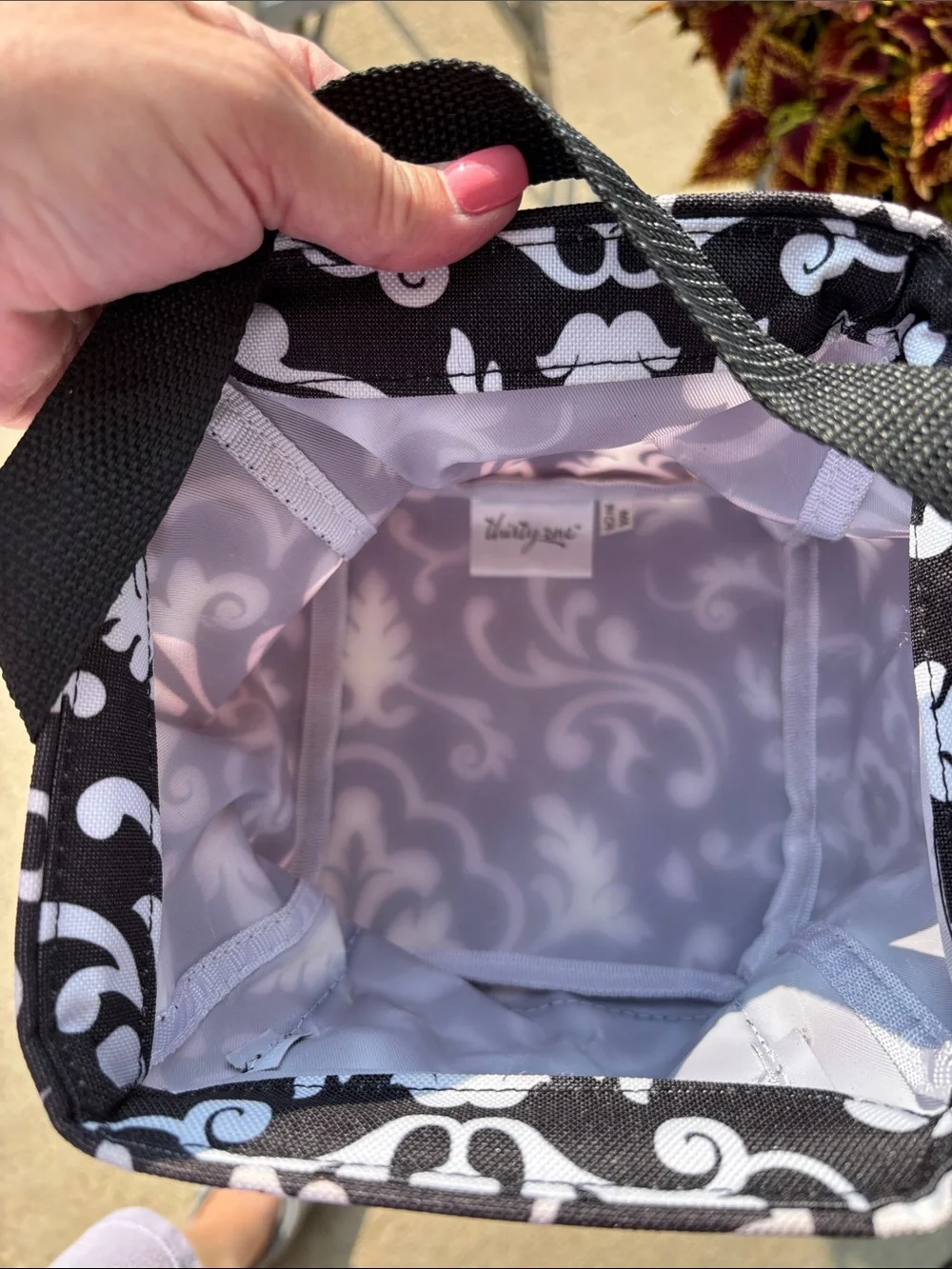 thirty-one Black & White Scroll Tote